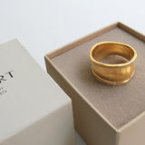 Ring / CALA / 24K vergoldet / Gr. 18