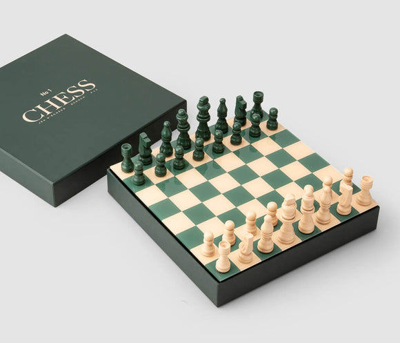 Chess / Classic / green-beige / 25 x 25 x 4.5 cm 